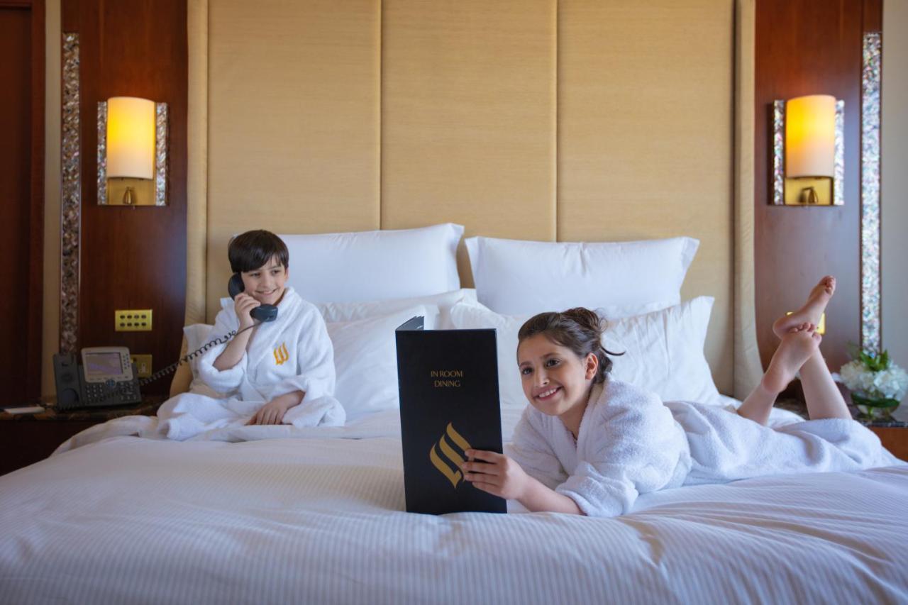 Jumeirah Messilah Beach Kuwait Kuwejt Zewnętrze zdjęcie A guest at the hotel