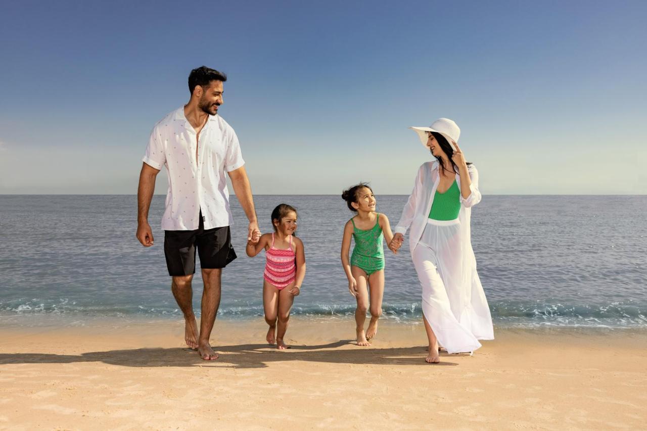 Jumeirah Messilah Beach Kuwait Kuwejt Zewnętrze zdjęcie Family on the beach