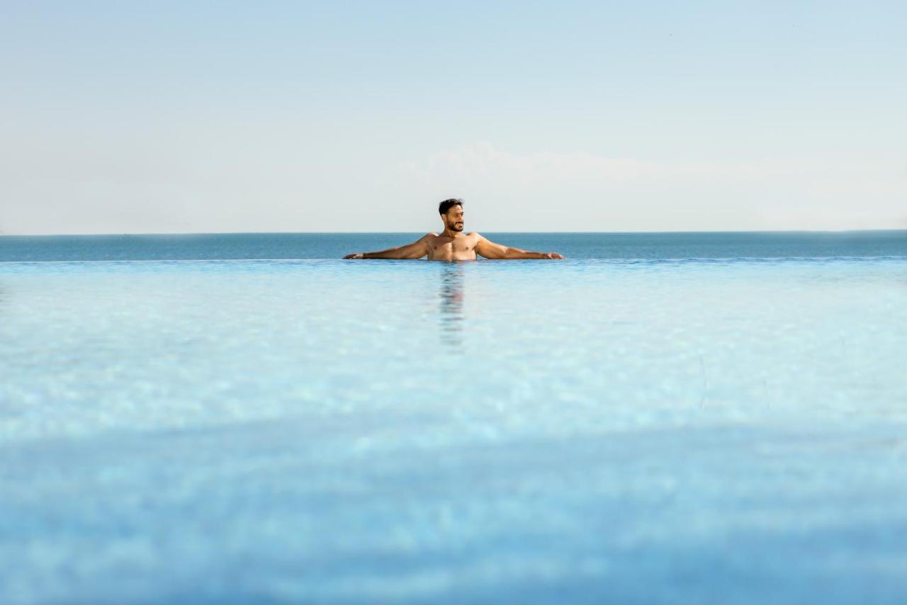 Jumeirah Messilah Beach Kuwait Kuwejt Zewnętrze zdjęcie Infinity pool