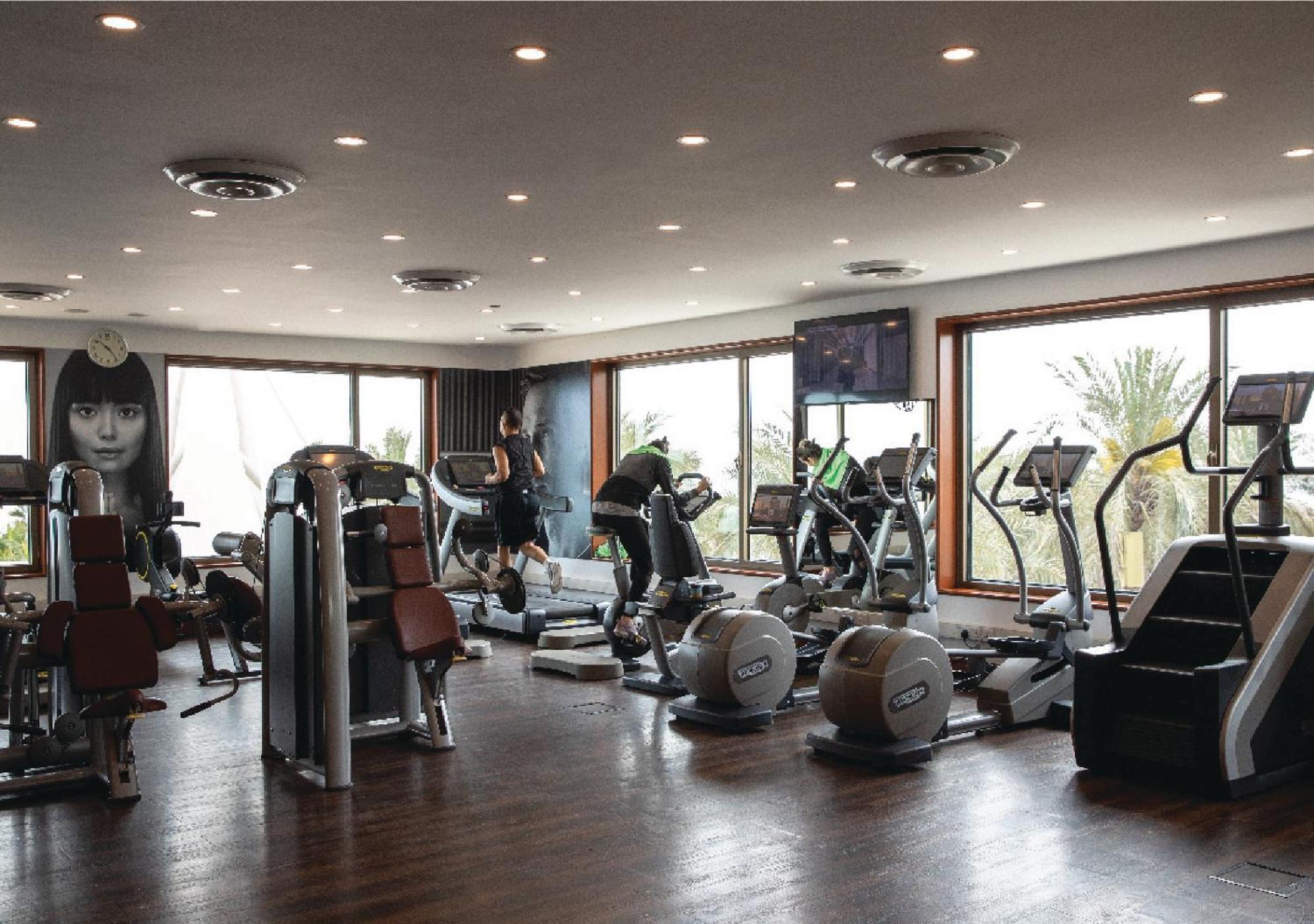 Jumeirah Messilah Beach Kuwait Kuwejt Zewnętrze zdjęcie The gym at the hotel