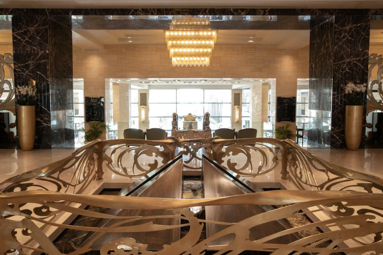 Jumeirah Messilah Beach Kuwait Kuwejt Zewnętrze zdjęcie The lobby of the Ritz-Carlton, Dubai